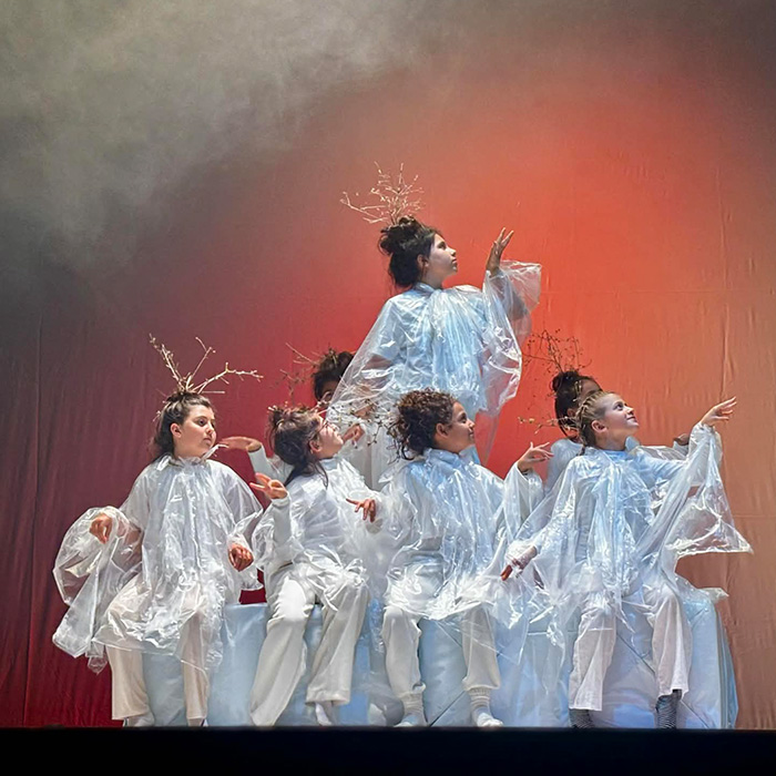 Une pièce écrite par les enfants eux-mêmes.